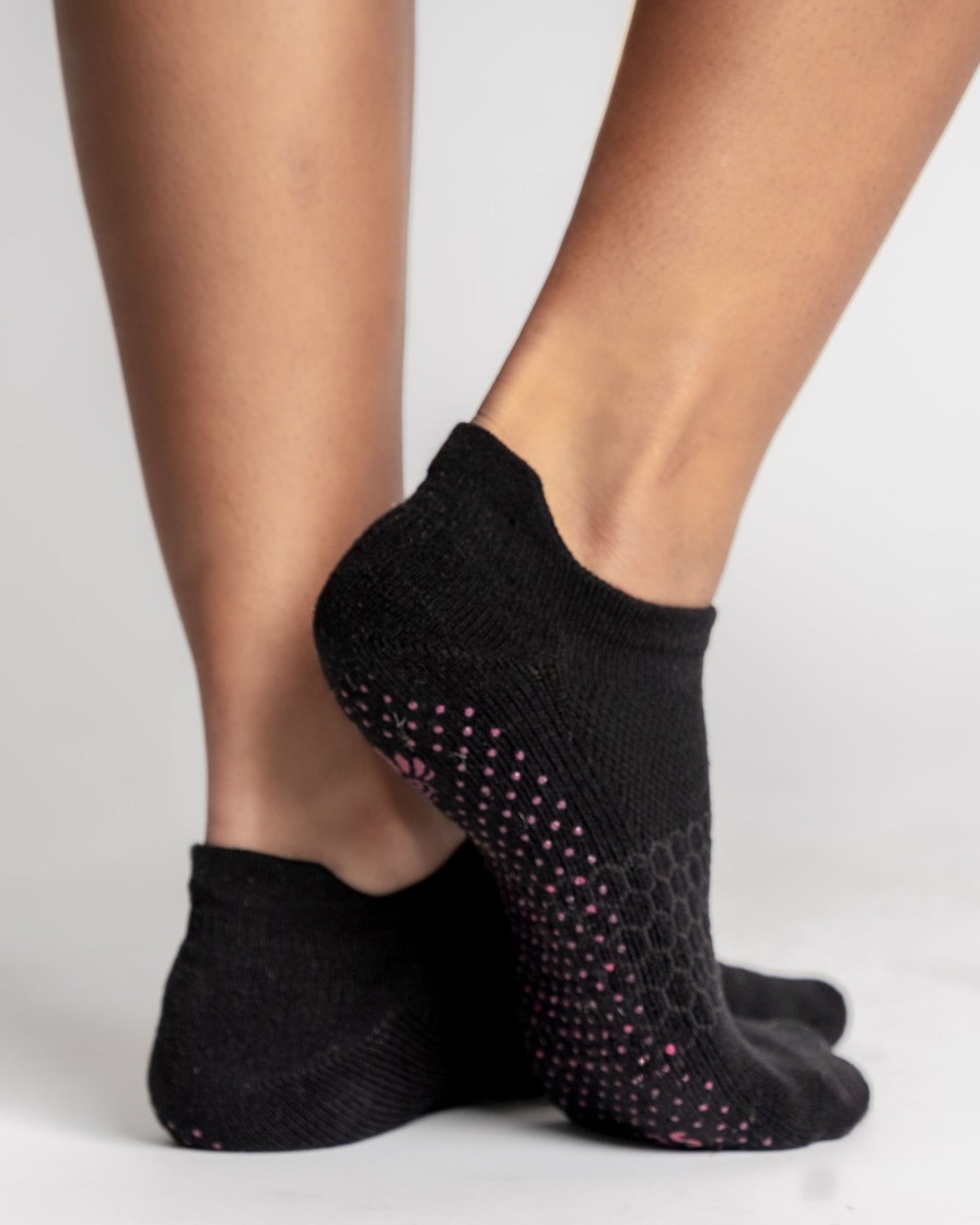 Women Senita Athletics | Grippy Socks-Black/Punch